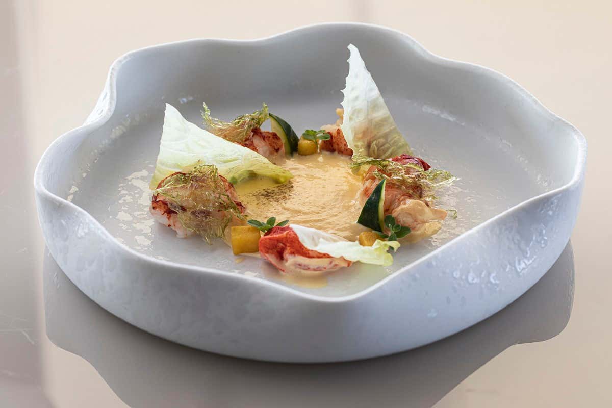 Carpaccio di capasanta  Al Santamonica di Genova tanta Liguria nel piatto, ma non convenzionale