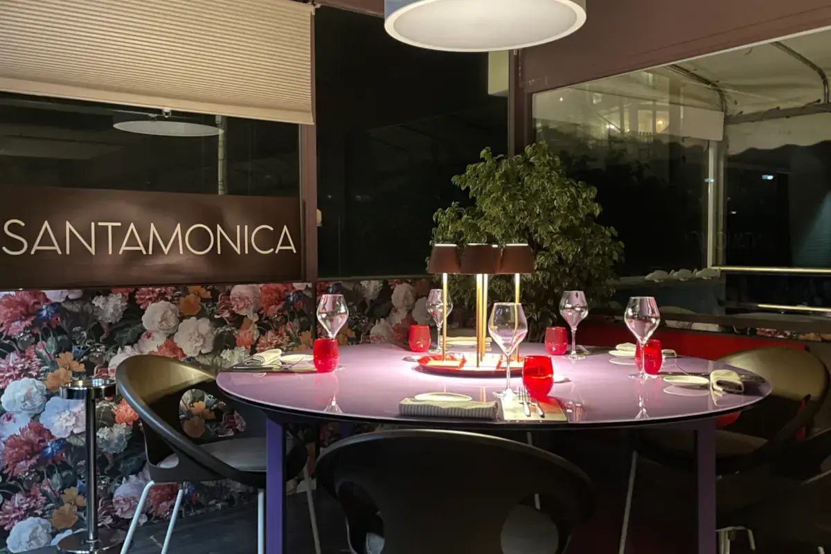 Locale interno&nbsp; Al Santamonica di Genova tanta Liguria nel piatto, ma non convenzionale