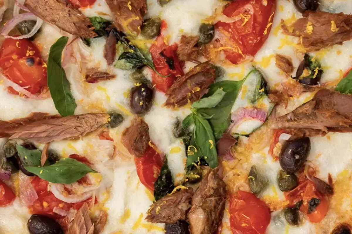 La nostra puttanesca di Giovanni Santarpia Pizza a regola d&rsquo;arte a Firenze. La firma Giovanni Santarpia