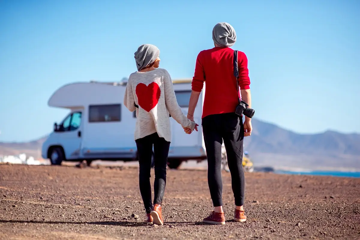 5 itinerari per un San Valentino on the road Due cuori e un camper: 5 itinerari per un San Valentino on the road
