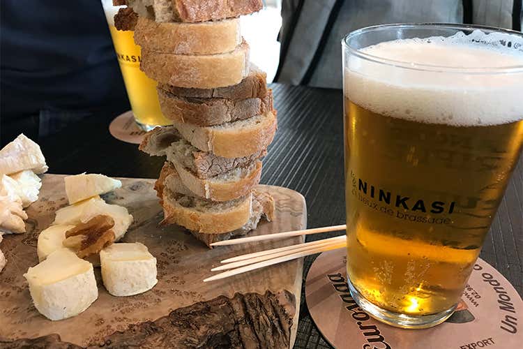 (Sapori francesi, le birre Ninkasi incontrano baguettes e formaggi) (Sapori francesi, le birre Ninkasi incontrano baguettes e formaggi)