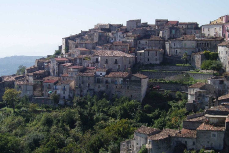 Saracena, fonte: Associazione Nazionale Città del Tartufo La bellezza di Saracena in Calabria e del suo tartufo uncinato