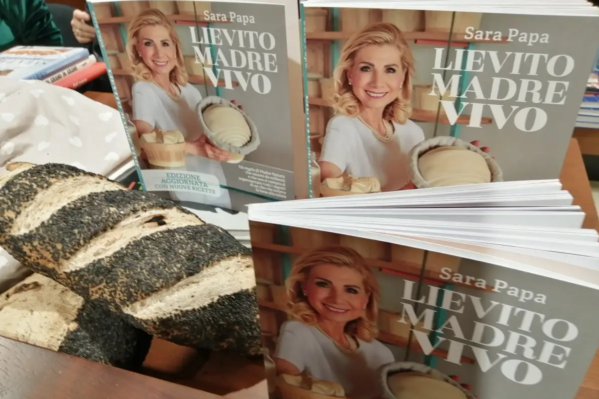 La cover del libro Sara Papa, un libro illustrato con tutti i segreti del pane