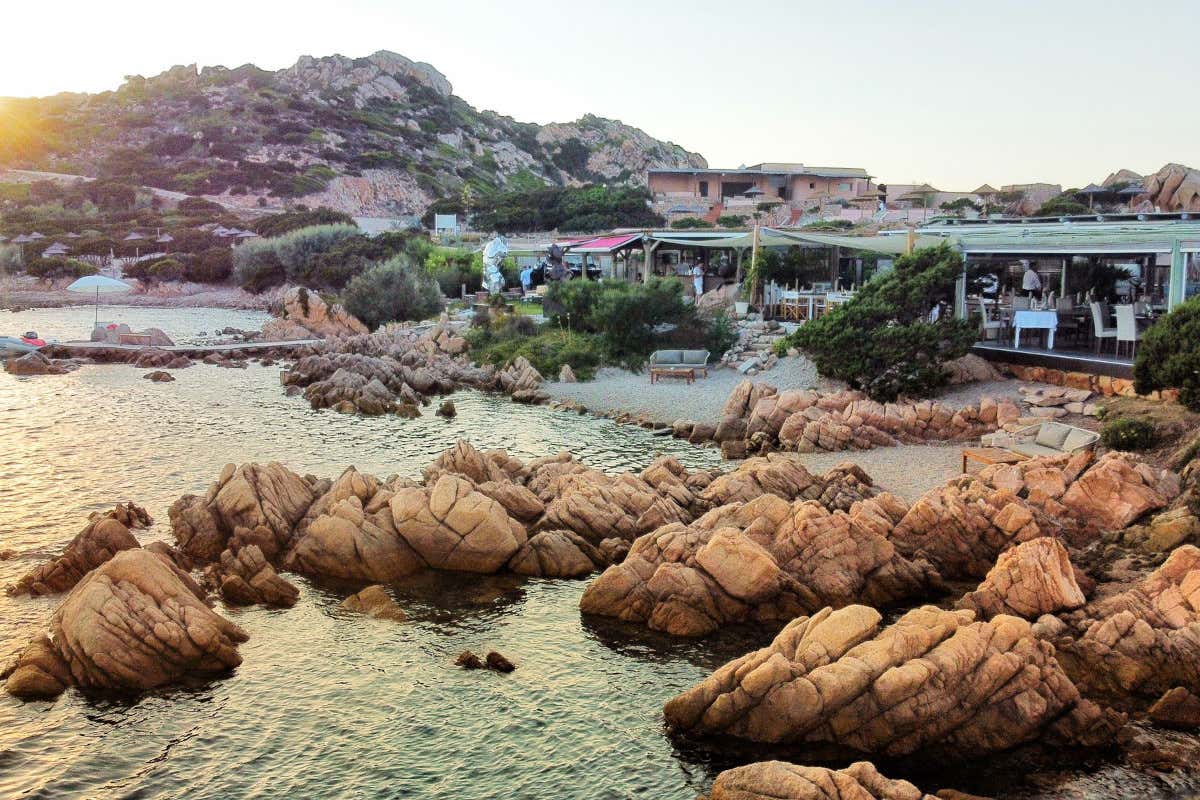In Costa Smeralda tra resort e ristoranti da vivere anche in autunno