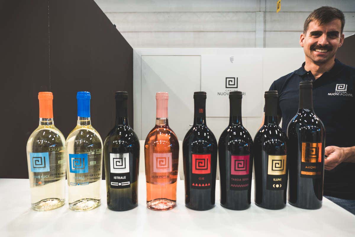 La Sardegna enologica tra accoglienza e vitigni autoctoni riscoperti La Sardegna enologica tra accoglienza e vitigni autoctoni riscoperti