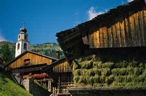 Sauris  Turismo sostenibile Sauris e l'Isola del Giglio tra i borghi rurali migliori al mondo