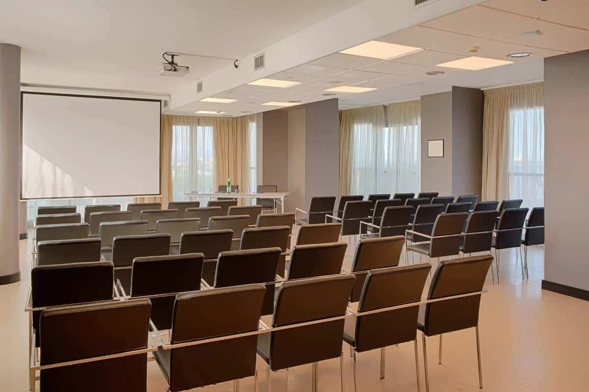 Una delle otto sale meeting modulari