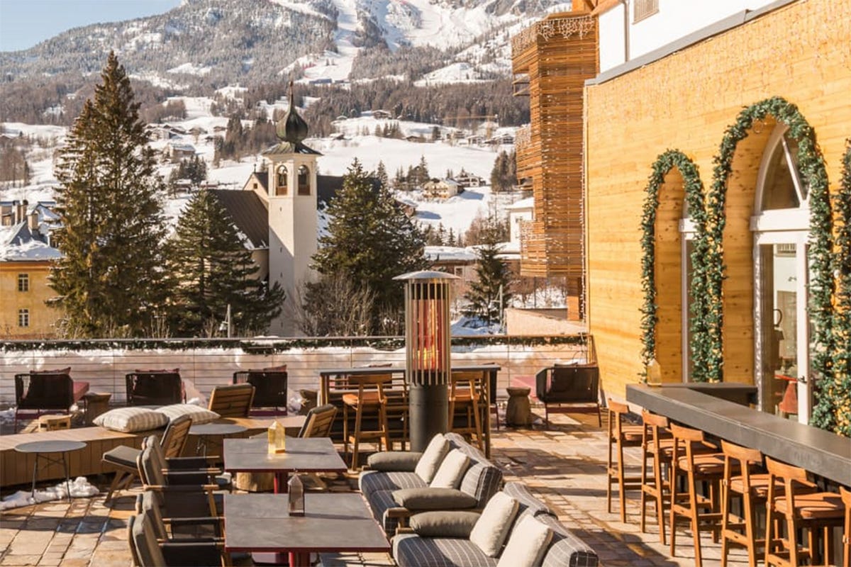 Simbolo dell'eleganza italiana Grand Hotel Savoia Cortina pronto per la stagione invernale con un occhio al futuro