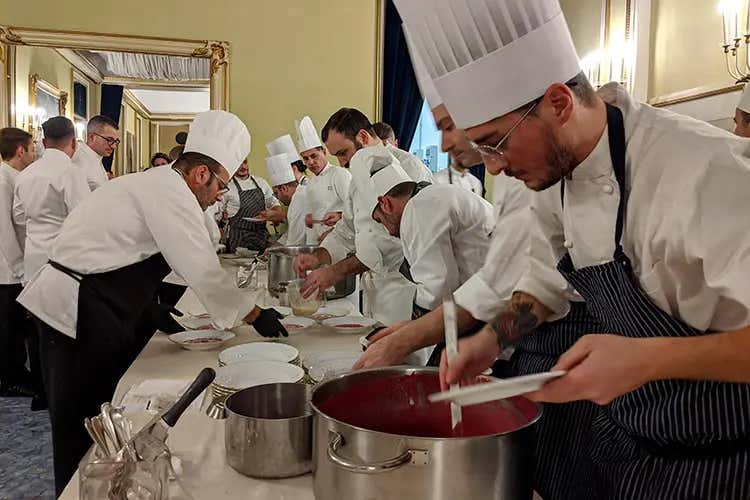 Alla Prima del Teatro alla Scala vincono lirica ed enogastronomia