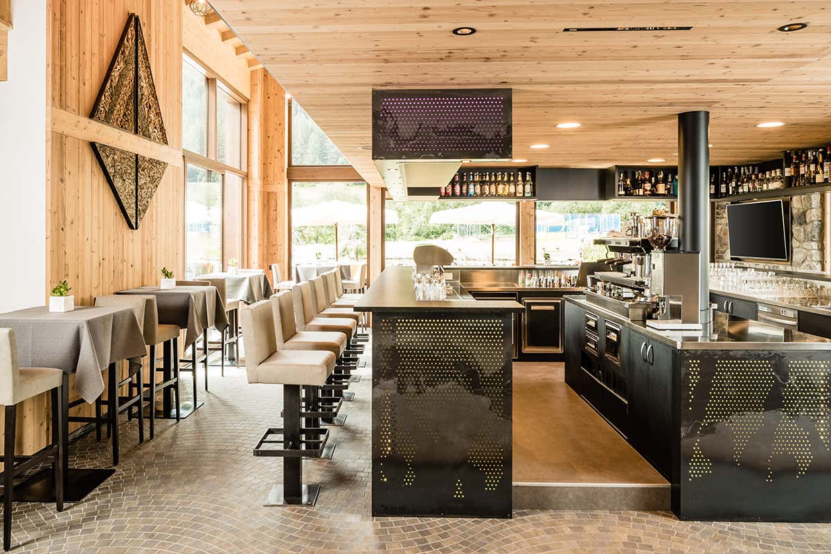 Il bar L’hotel per famiglie che coccola i genitori: nuova ala adults only allo Schneeberg
