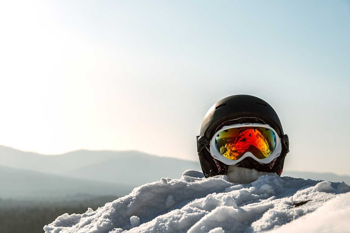 Per una maggiore sicurezza, cercate i caschi con sistema Mips Dal 2022 casco obbligatorio per i minorenni sugli sci. Ecco come sceglierlo