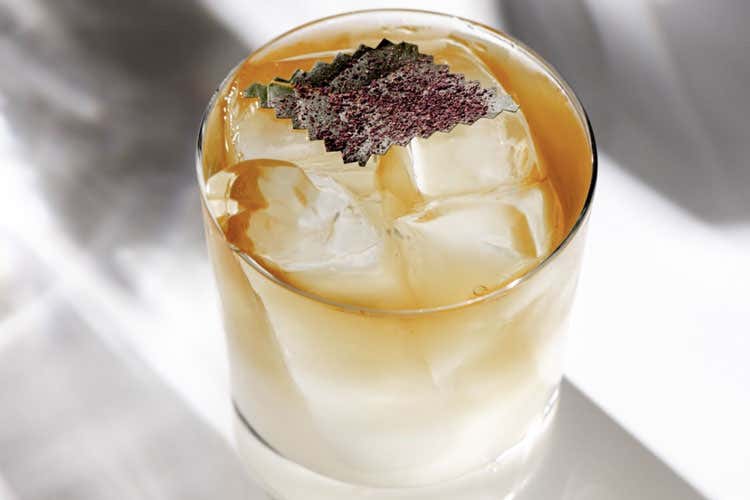 (Le scoperte del Novecento nei drink di Farulla al Baccano)