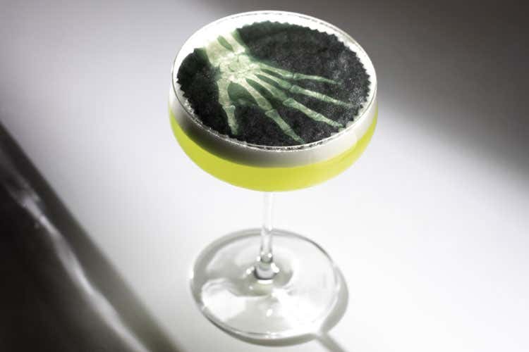 (Le scoperte del Novecento nei drink di Farulla al Baccano)