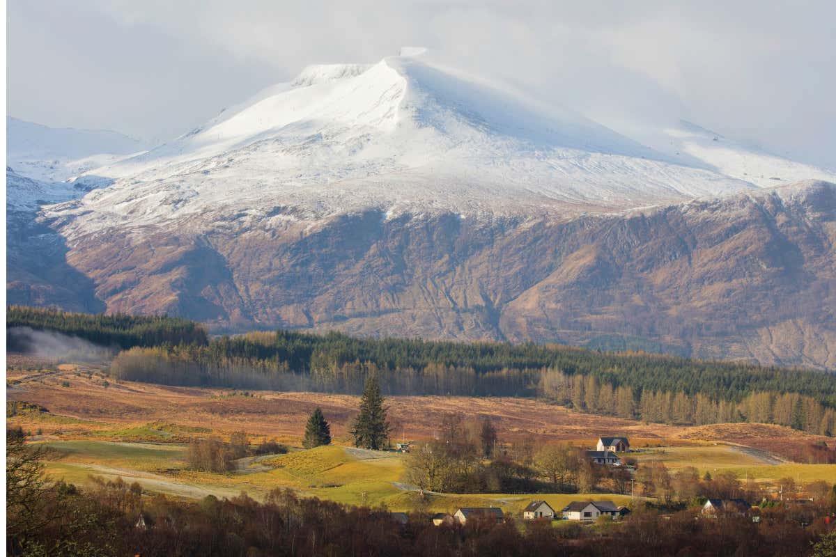 Scozia, paesaggio montano Dior Spa Royal Scotsman: rituali di bellezza tra le Highlands in treno