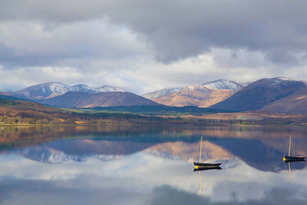 Scozia, paesaggio lacustre Dior Spa Royal Scotsman: rituali di bellezza tra le Highlands in treno