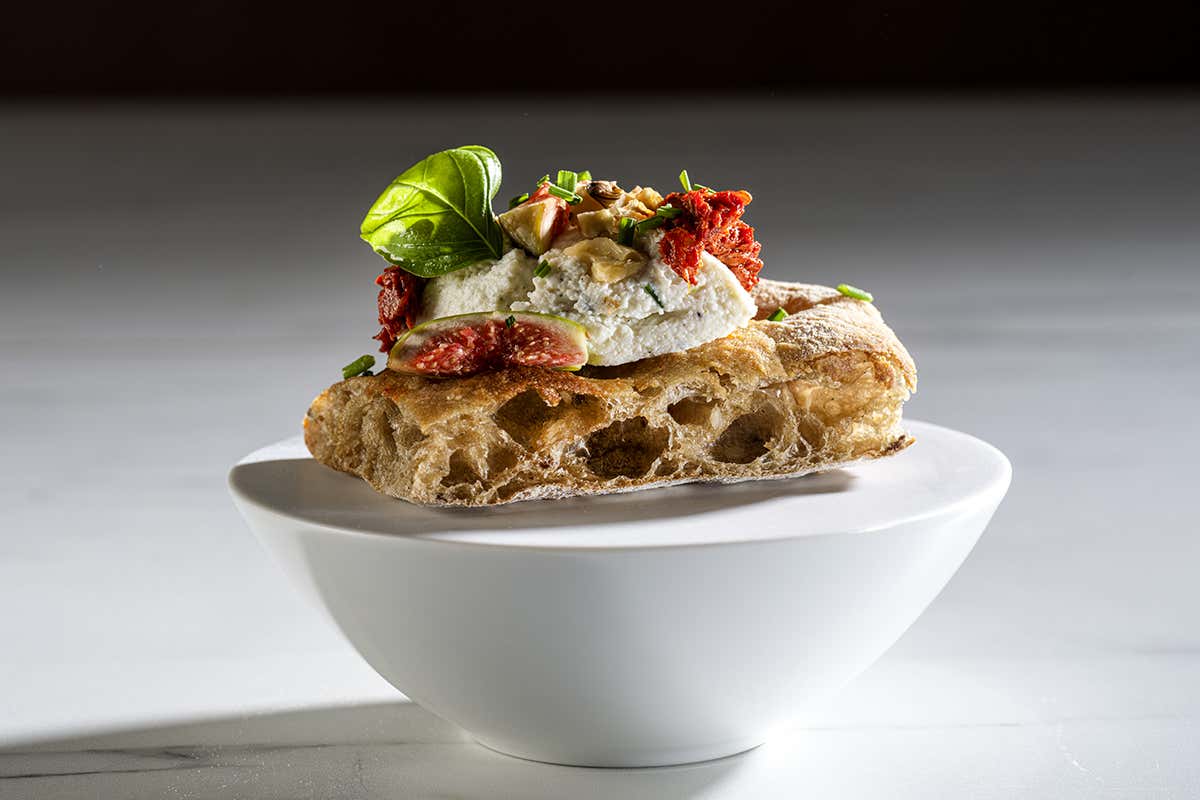 Quando la base pinsa diventa racconto: Scrocchiarella® protagonista del foodservice Quando la base pinsa diventa racconto: Scrocchiarella® protagonista del foodservice