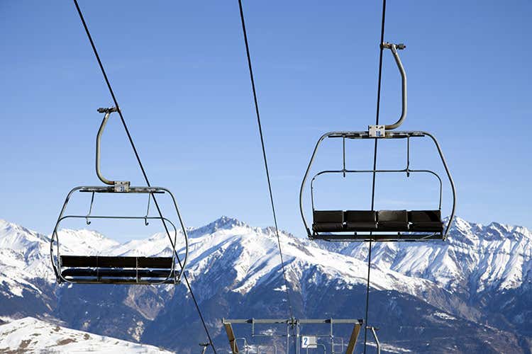 Impianti fermi, fino a quando? - Lo sci resta alla finestra Poca chiarezza, stagione a rischio