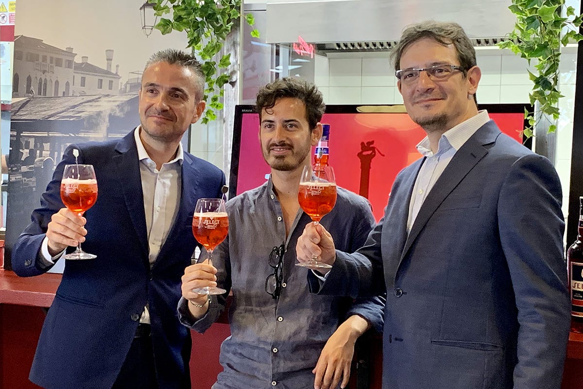 Gianluca Monaco, Marco Valmarana, Cosimo Finzi Select firma lo Spritz Veneziano