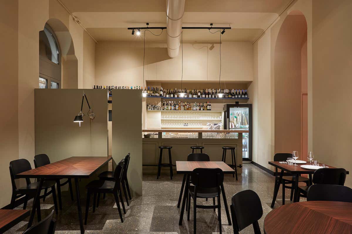 L'interno del locale Mercato Trattoria Pop, a Senigallia un luogo diverso dove regna la carne