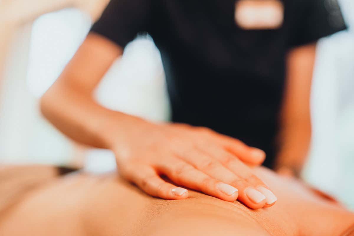 Momento benessere al Sensoria Dolomites (foto Luca Putzer) Al Sensoria Dolomites il benessere passa attraverso il tatto