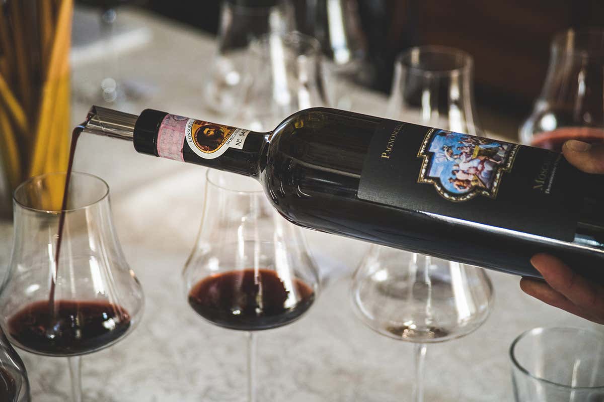 Un momento della degustazione Pagnoncelli Folcieri 10 sfumature di Moscato di Scanzo Pagnoncelli Folcieri