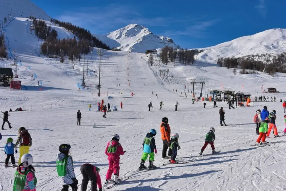 A Sestriere vaccinazioni sulle piste da sci