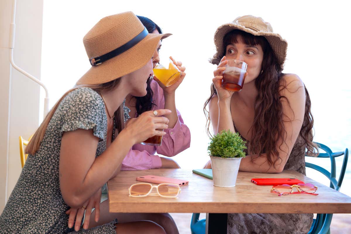 Bevande analcoliche: 8 italiani su 10 le vogliono ambasciatrici del made in Italy Bevande analcoliche: 8 italiani su 10 le vogliono ambasciatrici del made in Italy