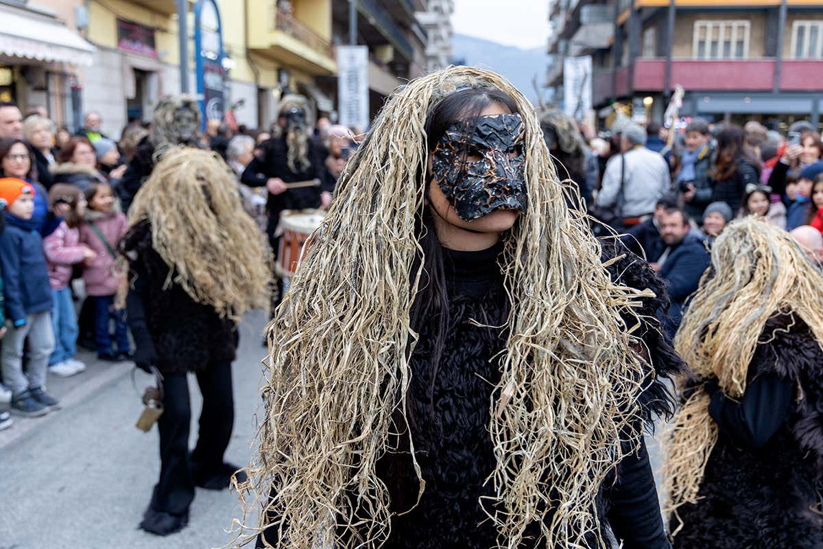 Le janare durante il Carnevale di Castelnuovo al Volturno