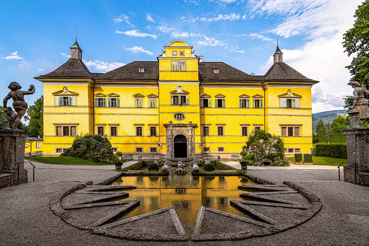 A Hellbrunn l’acqua diventa spettacolo tra giochi, sorprese e scenografie barocche nel verde di Salisburgo