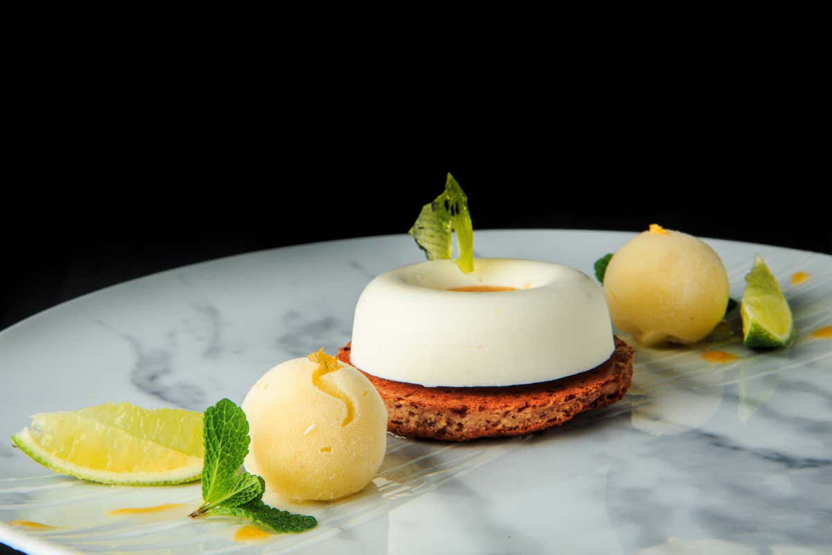 Senza zuccheri aggiunti e con metodo scientifico: così la pasticceria cambia paradigma Senza zuccheri aggiunti e con metodo scientifico: così la pasticceria cambia paradigma