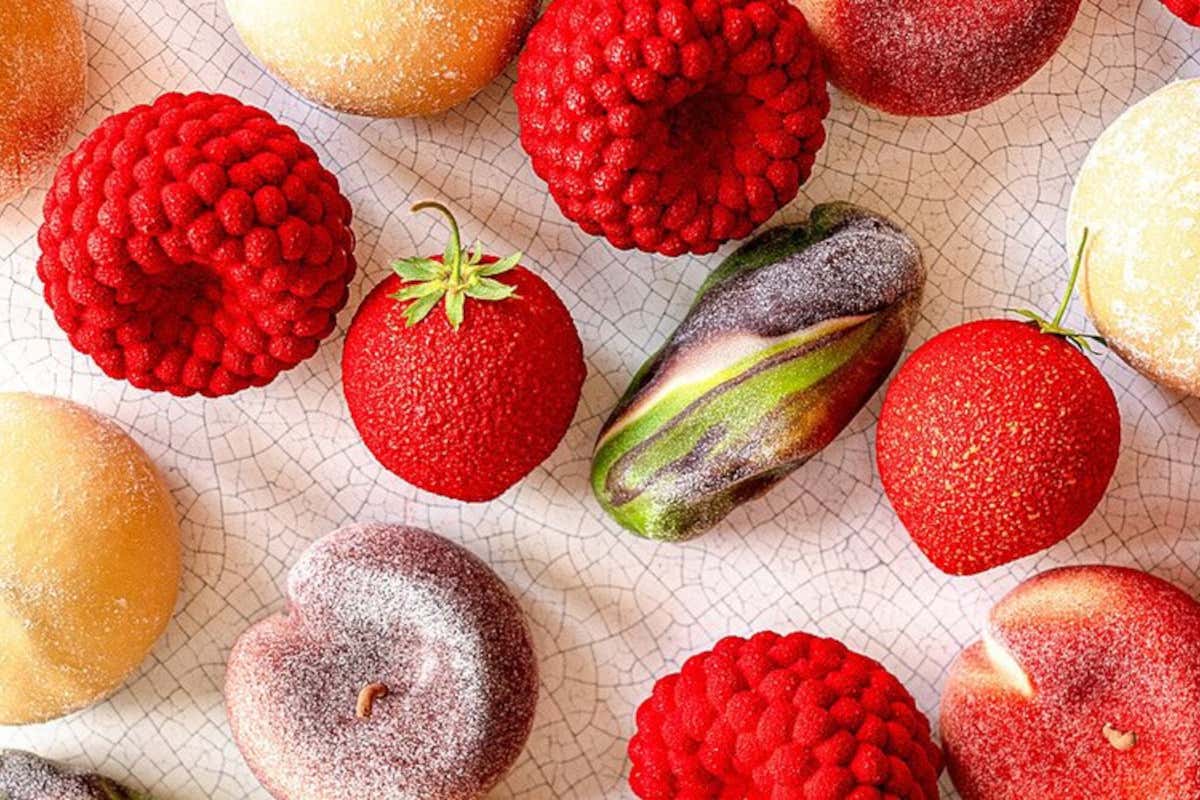 La frutta realistica, monoporzioni che riproducono un frutto, pur con lavorazioni diverse all'interno
