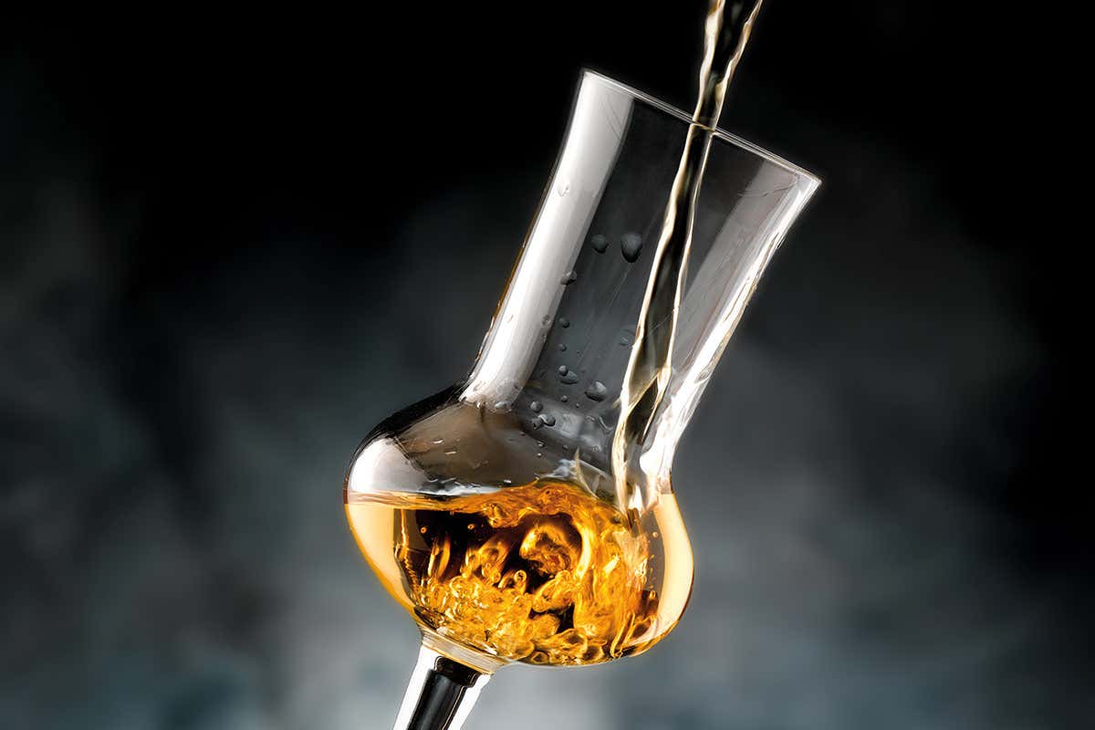 Grappa: il ruolo del Consorzio e di AssoDistil nella tutela del distillato italiano Grappa: il ruolo del Consorzio e di AssoDistil nella tutela del distillato italiano