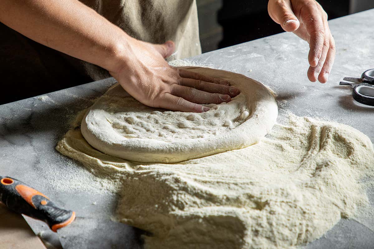 Forza e classificazione: come scegliere la farina giusta per la pizza napoletana