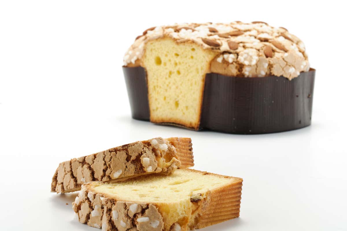 Grazie ai rinfreschi il lievito madre raggiunge piena capacità fermentativa, essenziale per far sviluppare e innalzare impasti come quello della colomba