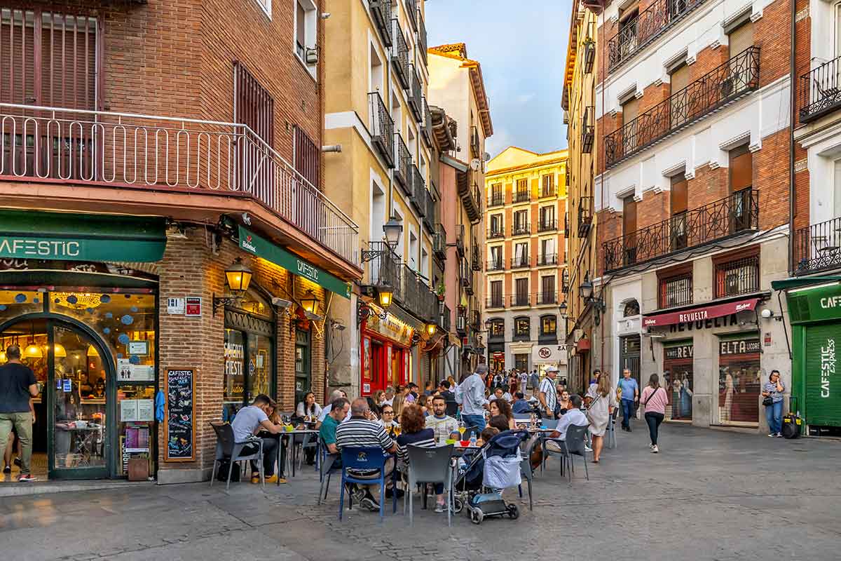 Dalle gallerie ai murales: i percorsi nascosti per scoprire la Madrid artistica Dalle gallerie ai murales: i percorsi nascosti per scoprire la Madrid artistica