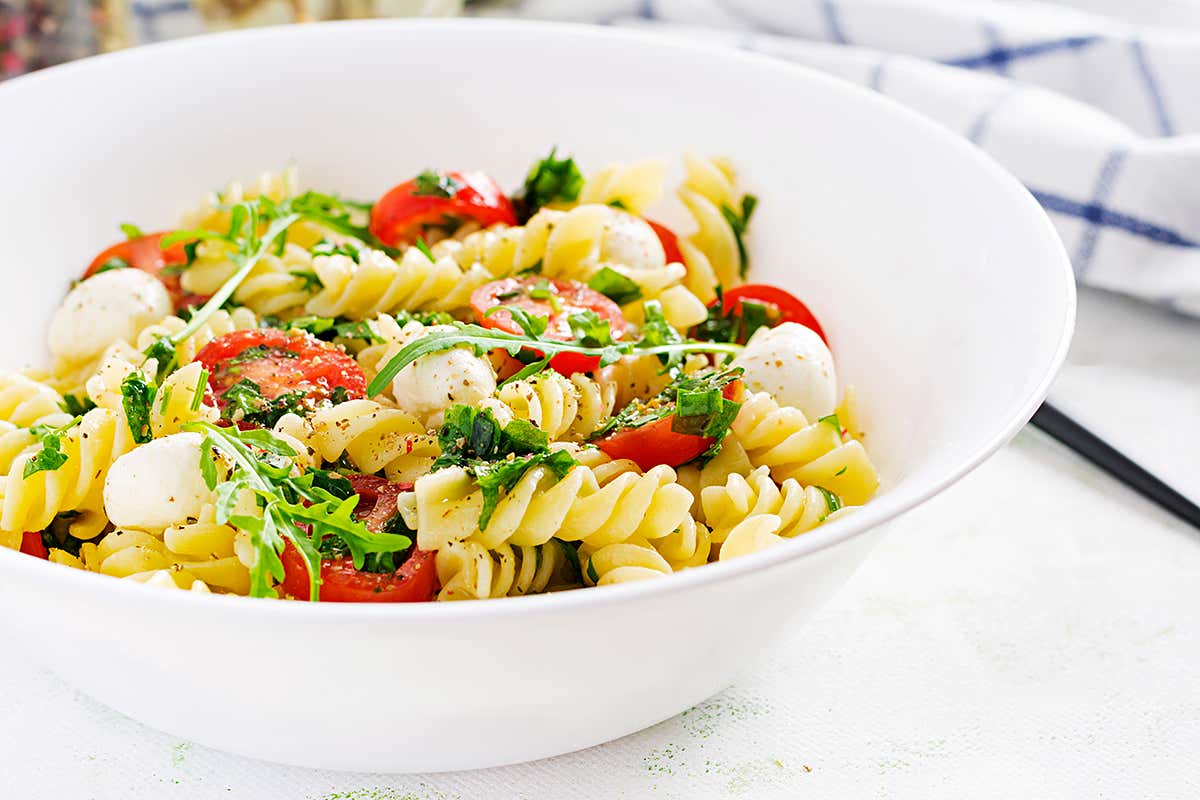 Latte 100% italiano e cuore cremoso: mozzarelline ripiene per ricette creative Latte 100% italiano e cuore cremoso: mozzarelline ripiene per ricette creative