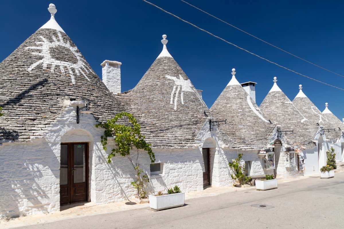 Puglia, boom di presenze turistiche nel 2024: superata quota 20 milioni Puglia, boom di presenze turistiche nel 2024: superata quota 20 milioni