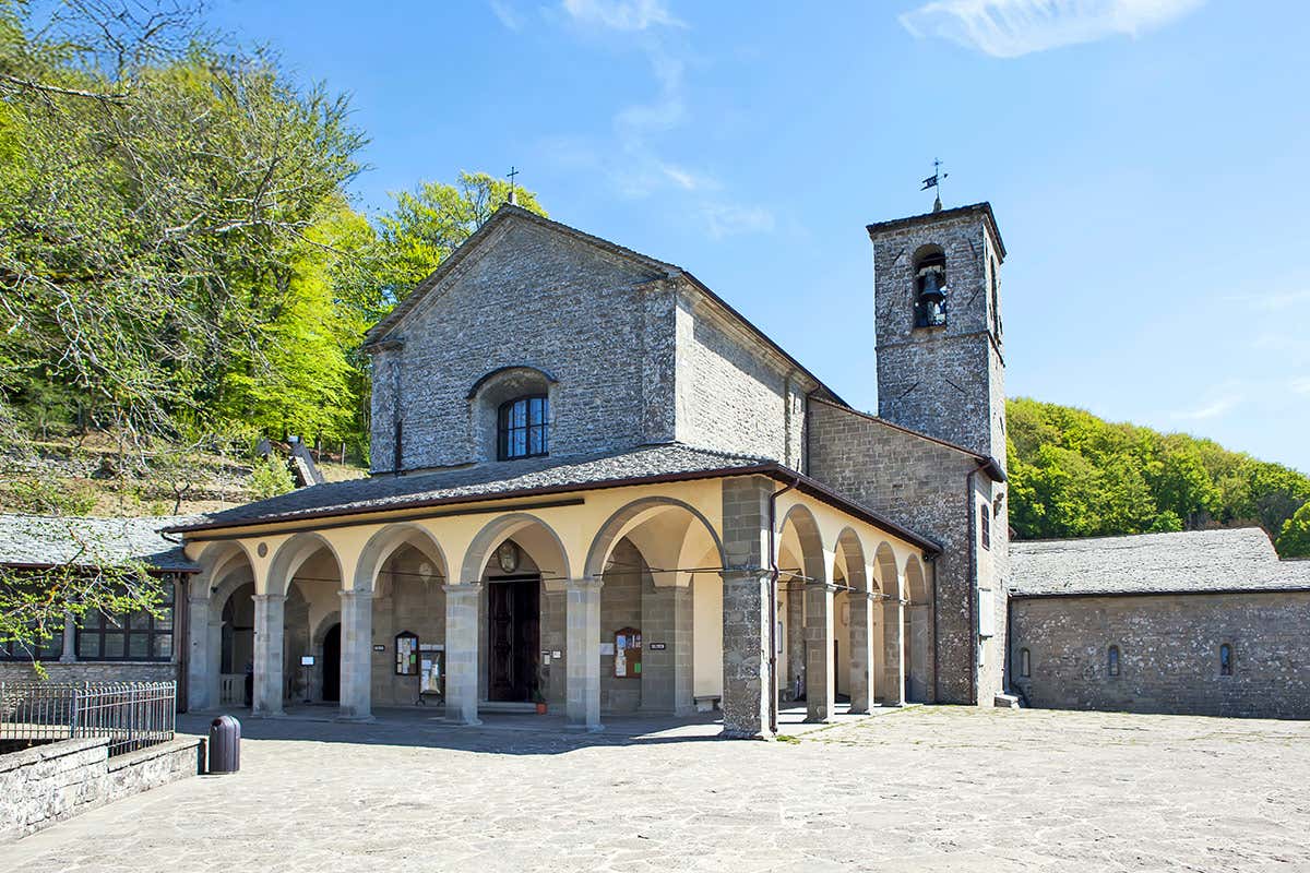 Il sagrato del Santuario della Verna