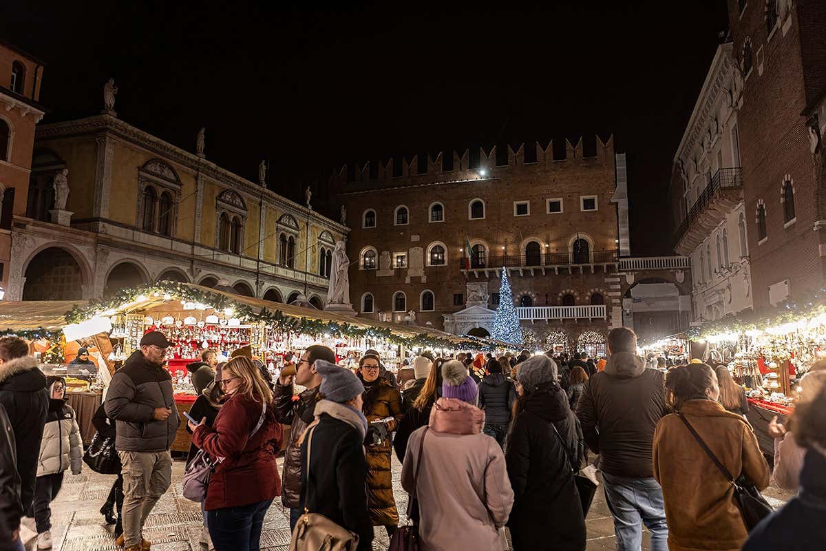Verona: mercatini di Natale tra tradizione scaligera e atmosfera da fiaba