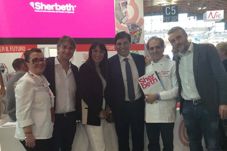La presentazione del festival a Rimini (Sherbeth si presenta a Rimini Per la 12ª edizione torna a Catania)