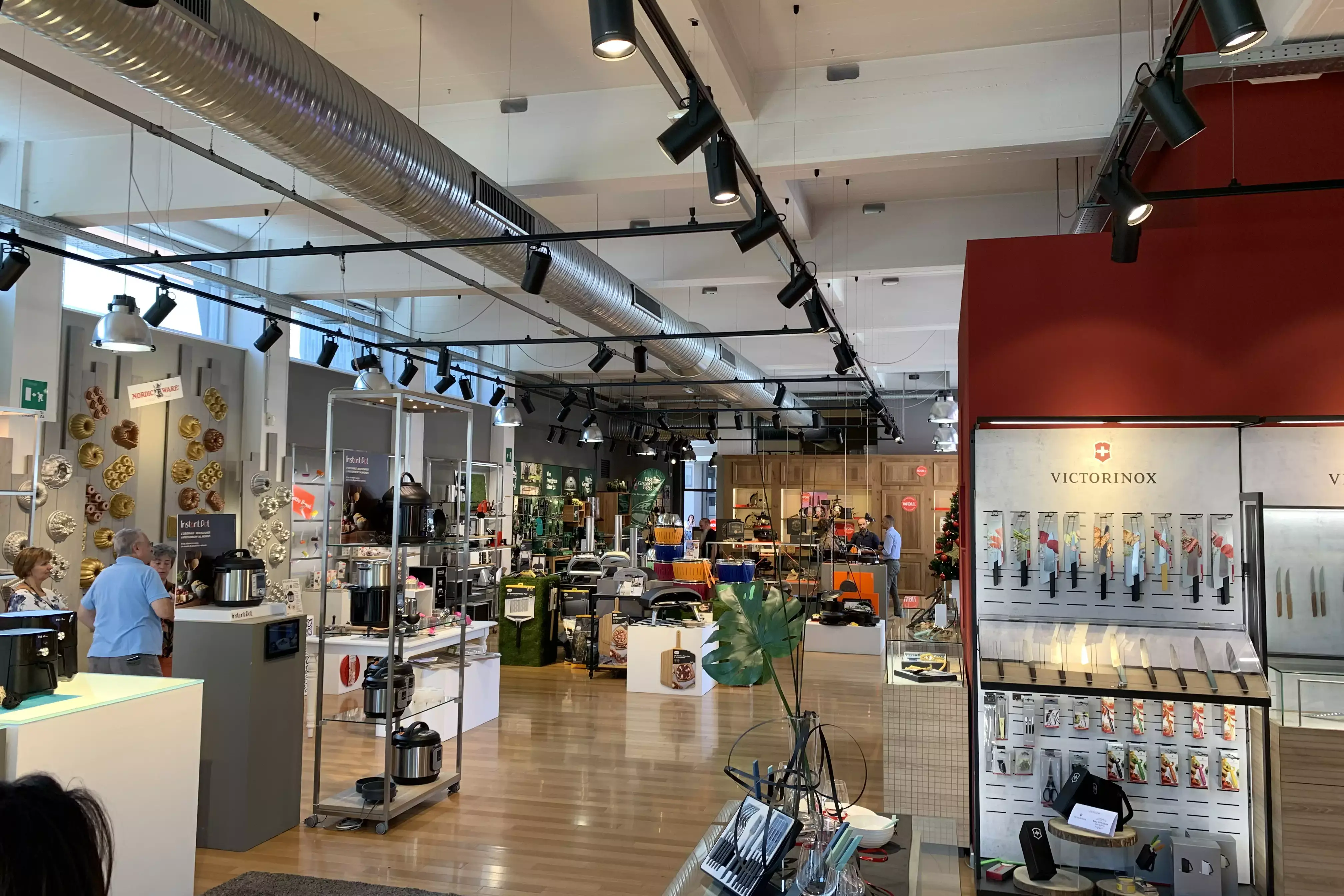 Lo showroom Kitchen&amp;Design di K&uuml;nzi, da 86 anni tutto per la cucina