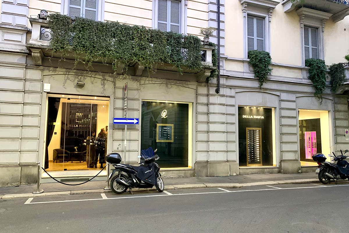 Della Marta mette in vetrina le bottiglie dei campioni 