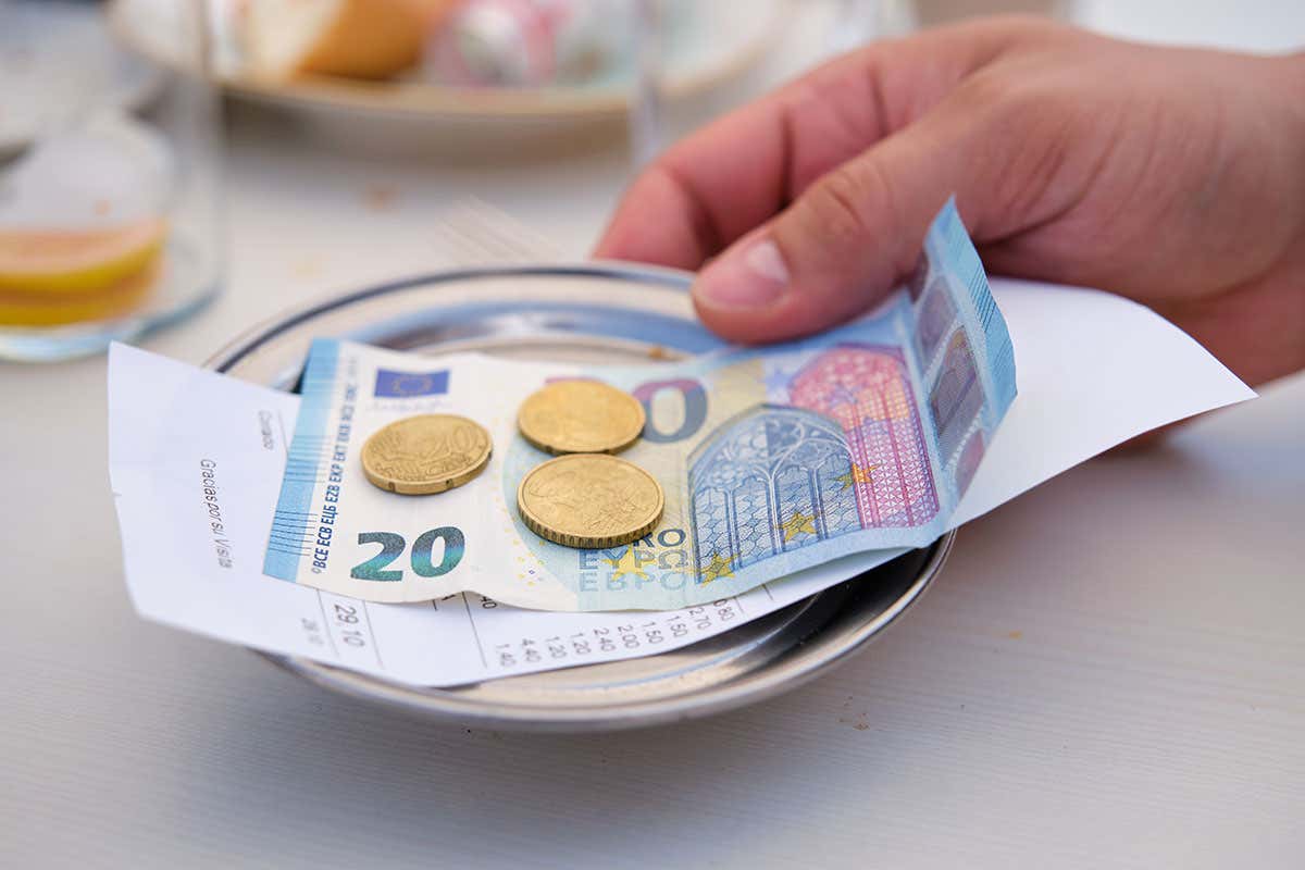 Per salvare i profitti anche ristorazione e turismo hanno aumentato i prezzi