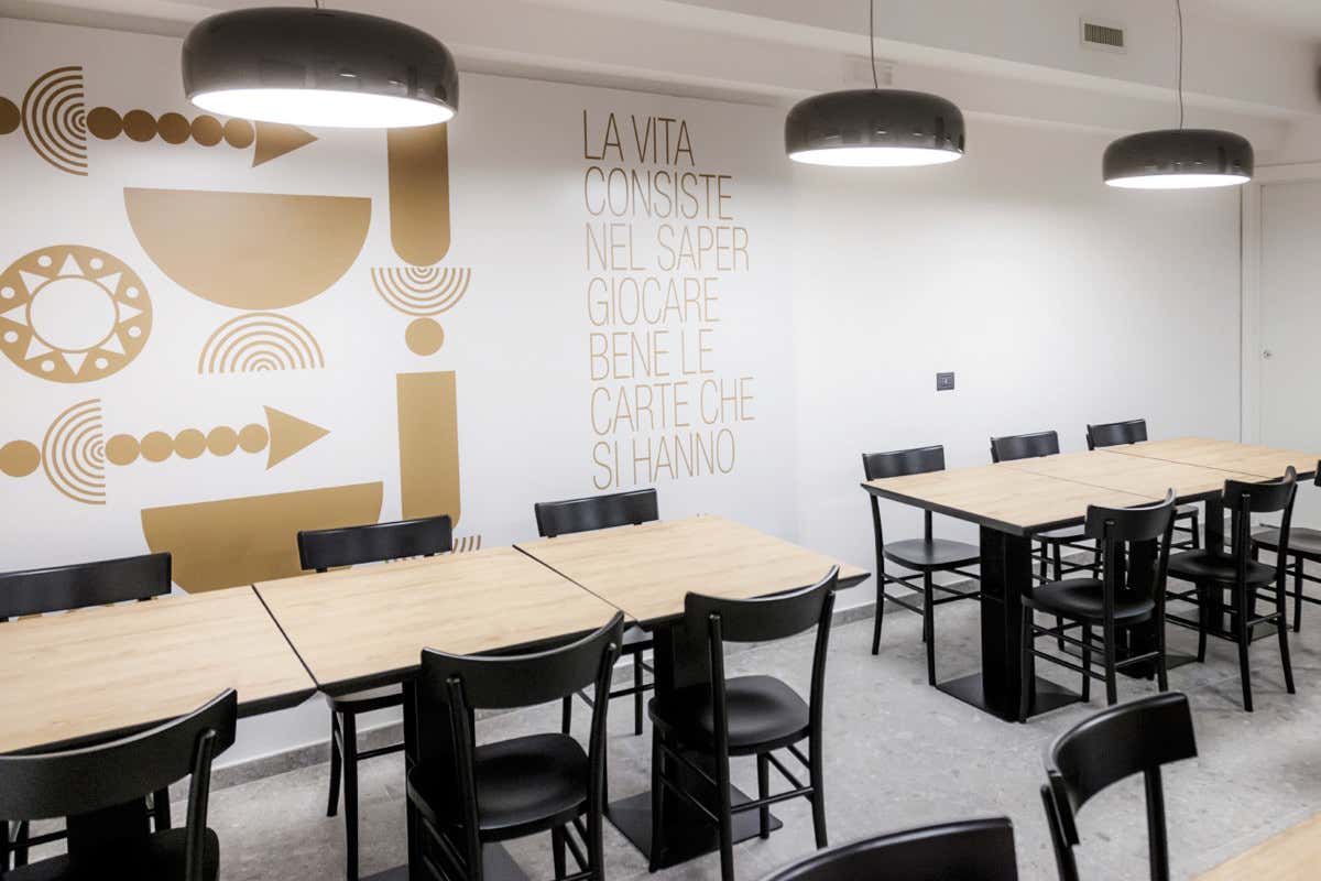 La sala della pizzeria Giovanni Grimaldi a Grottaminarda (Av)