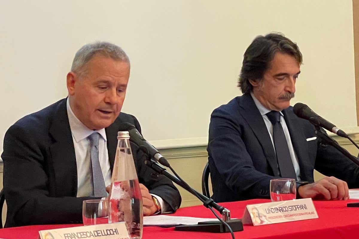 Da sinistra Lino Stoppani e Francesco Messina Violenza di genere: con Fipe un App per sconfiggerla Da sinistra Lino Stoppani e Francesco Messina Violenza di genere: con Fipe un App per sconfiggerla