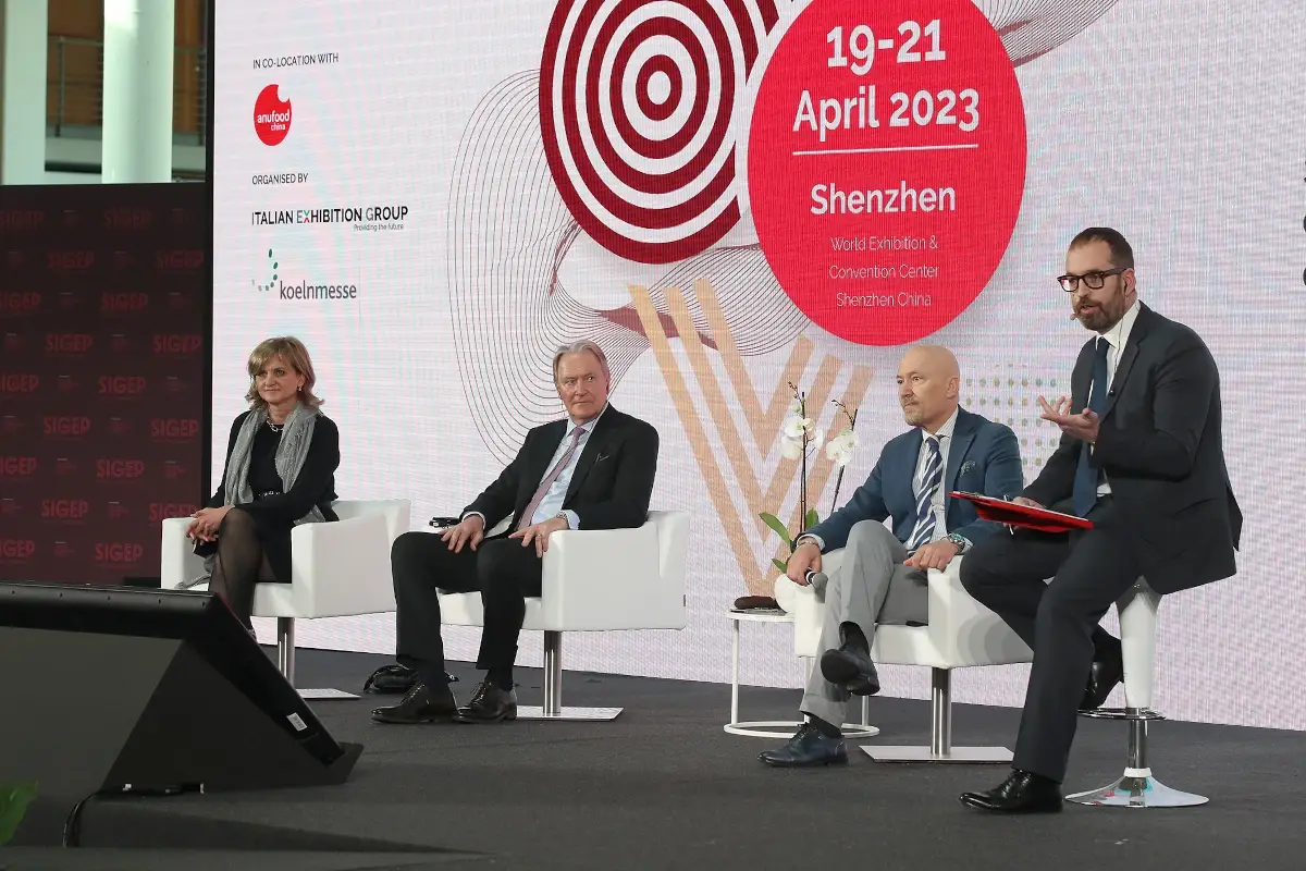 La conferenza stampa di presentazione dell'accordo&nbsp; Sigep diventa mondiale: l'accordo con Koelnmesse lo porta in Cina