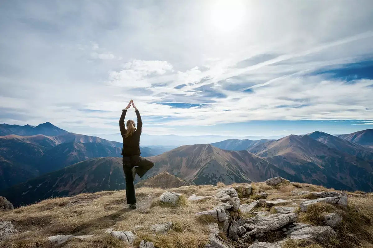 Uno special retreat con Federica Stanga al Silena di Valles Giornata internazionale dello yoga: ecco gli hotel in cui praticare