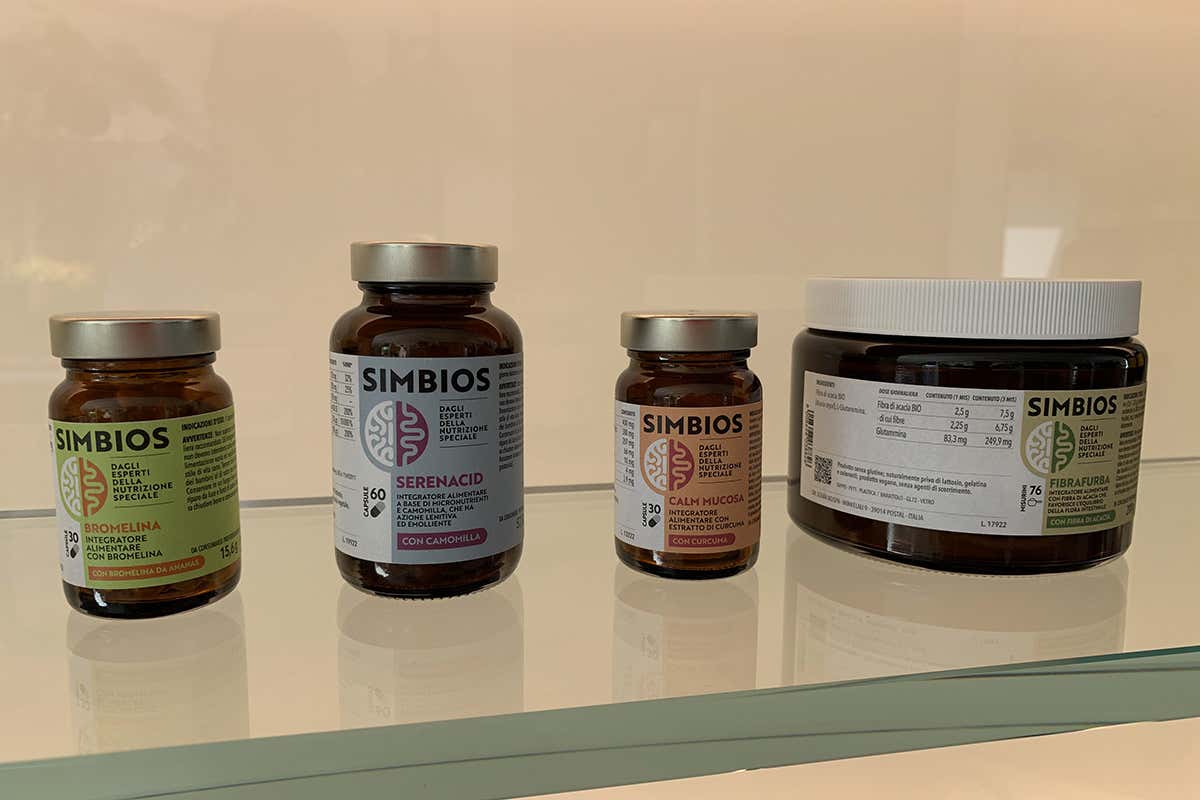 La gamma Simbios consente un approccio personalizzato Dr. Schär presenta Simbios, per il benessere di intestino e mente La gamma Simbios consente un approccio personalizzato Dr. Schär presenta Simbios, per il benessere di intestino e mente