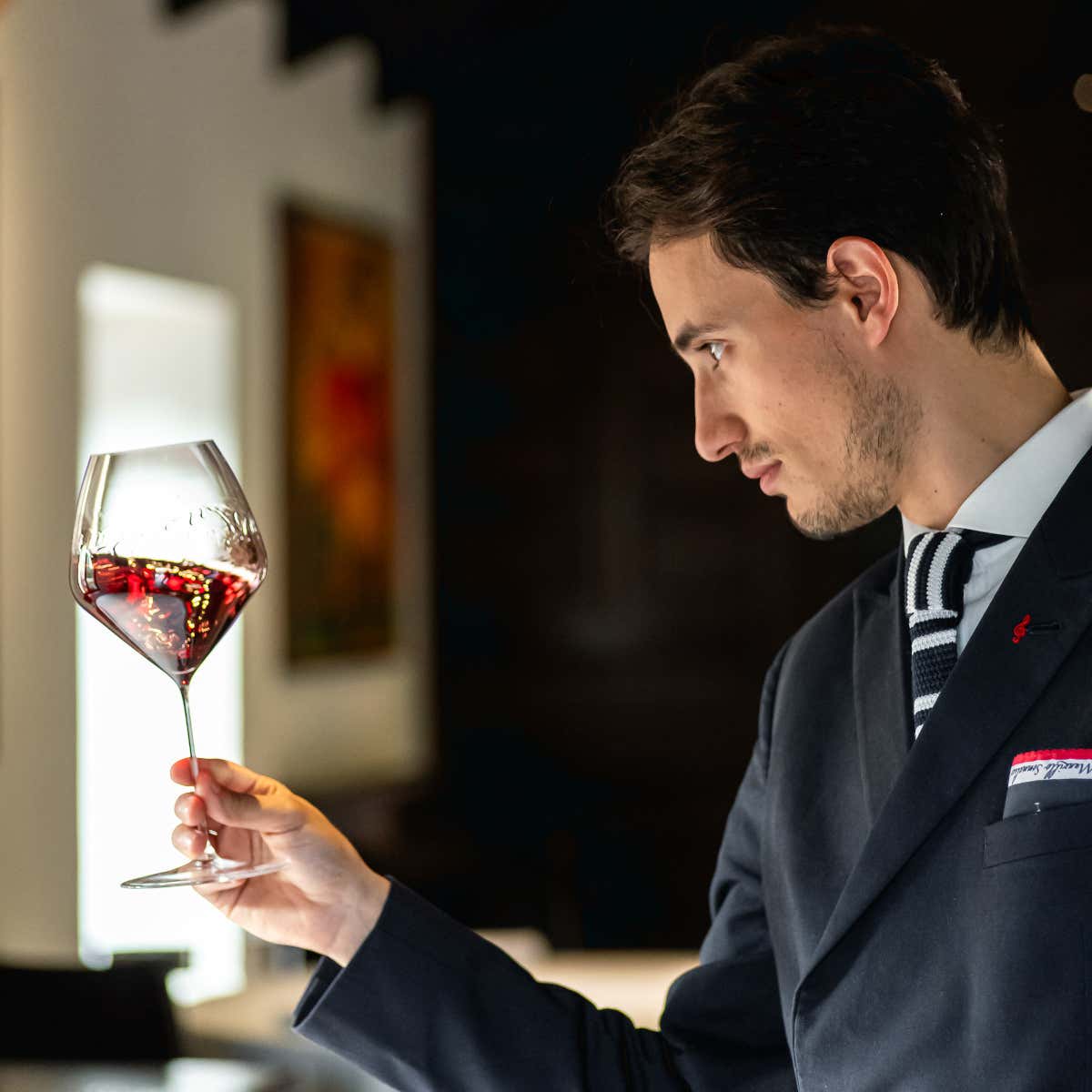 Simone Munzillo, sommelier del ristorante Le Trabe, una stella Michelin a Capaccio Paestum (Sa)