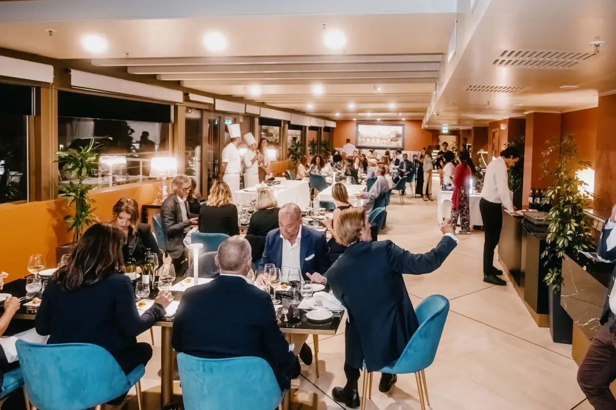 Un momento della serata&nbsp; Il Sina Chefs' Contest ha fatto tappa al Bernini Bristol di Roma